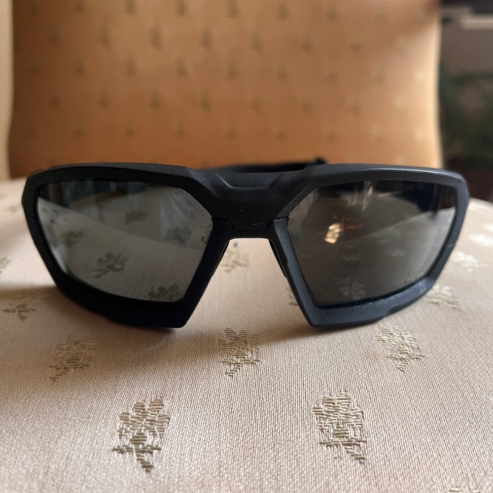 Revision ShadowStrike military sunglasses with APEL lenses Excellent Condition